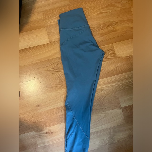 Lulu lemon yoga pants - Picture 7 of 7